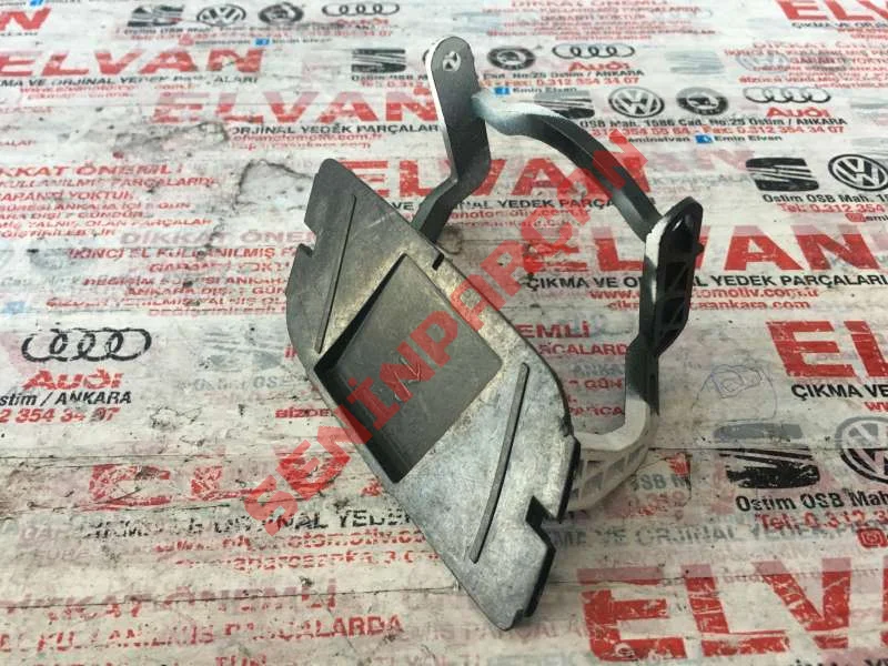 8R0955276 - KORUMA KAPAĞI