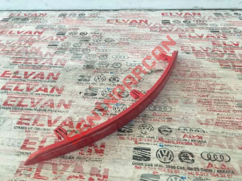 3T9945105 - REFLEKTOR TAMPON ARKA SAG