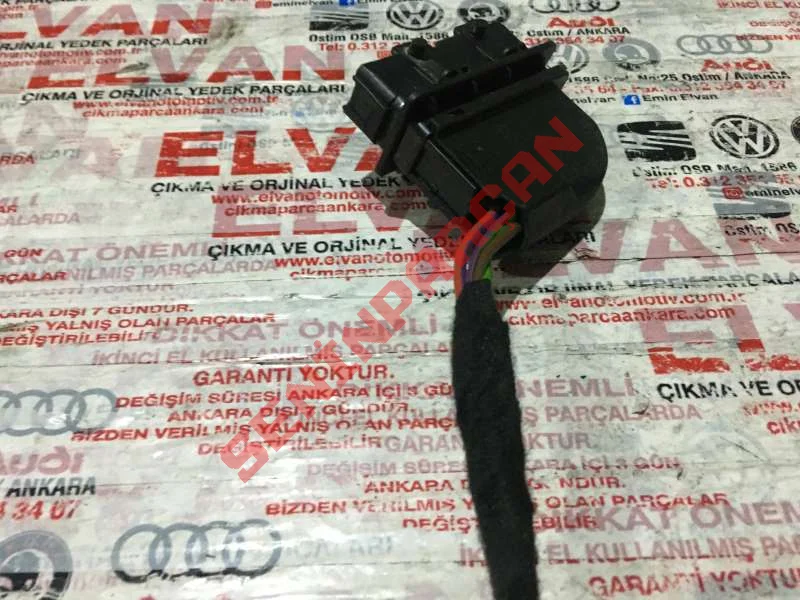 8K0972701 - KABLO SOKETI