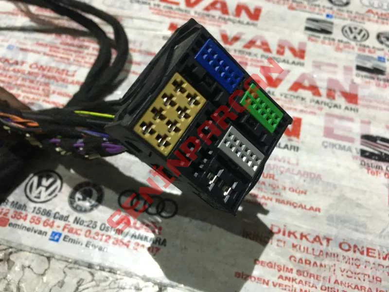 8X0035444 - KABLO SOKETI