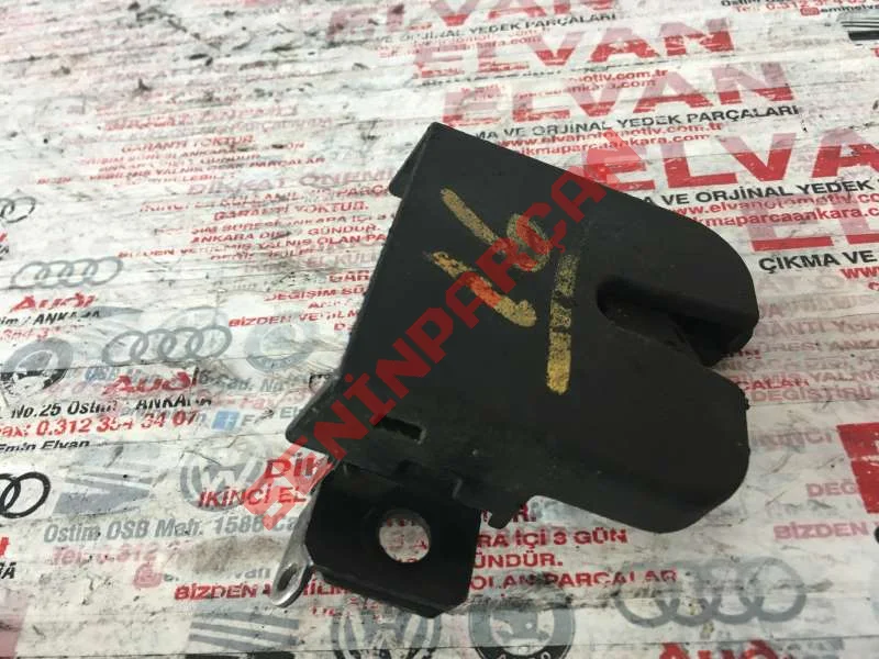 2K0827505F - BAGAJ KAPAĞI KİLİDİ