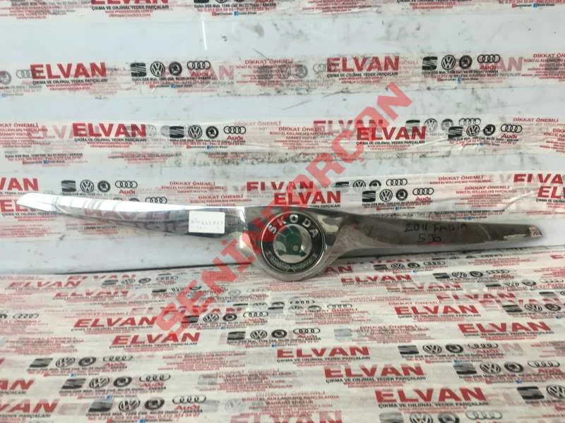 5J0853633C - PANEL AMBLEM ON