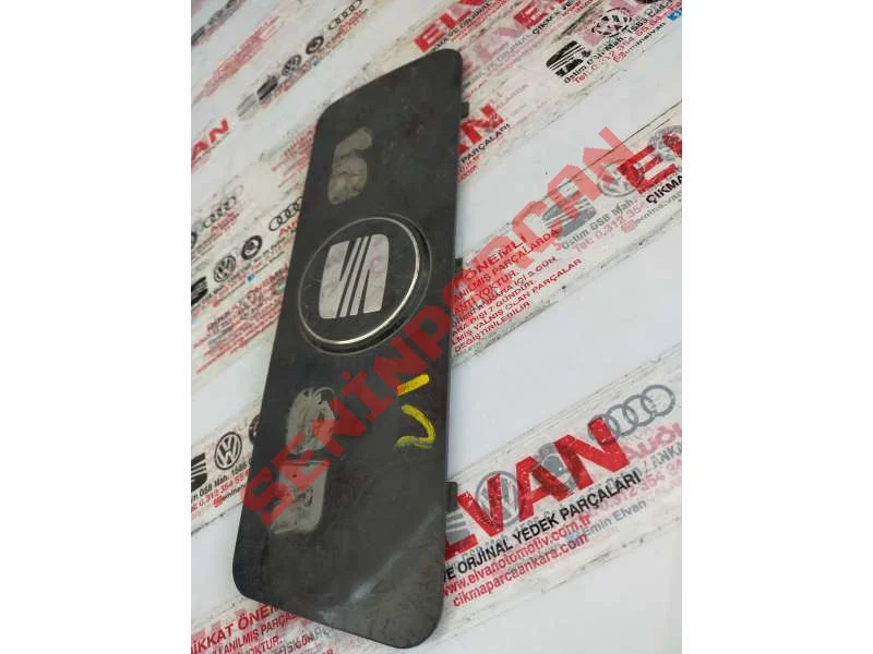 06A103932 - VW IŞARETI