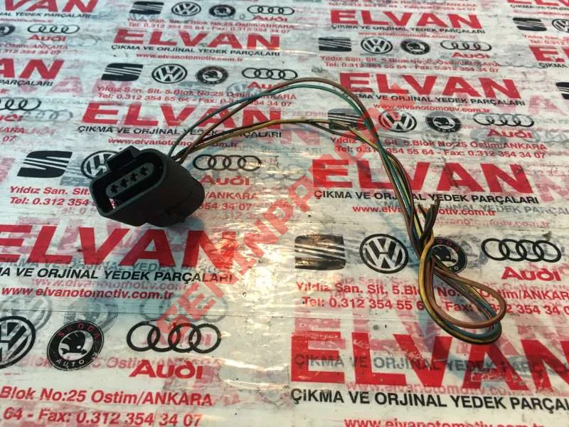 6X0971921D - KORUMA KAPAĞI