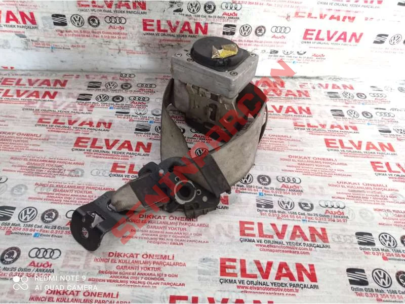 1M0857706A - BASMALI TUŞ KILIDINE SAHIP