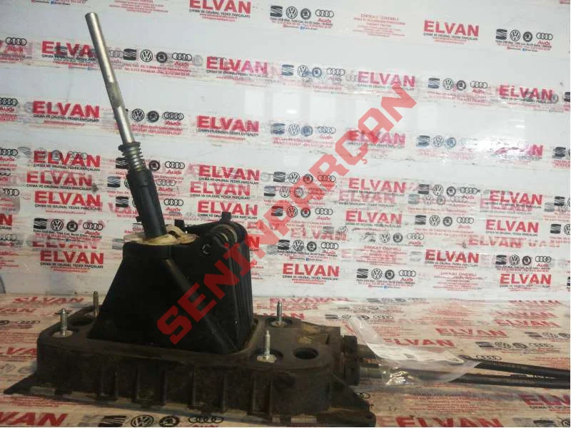 3Q0711049T - VITESMEKANIZMASIALTBRAKETI