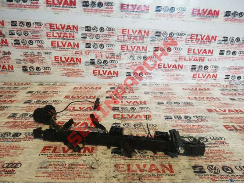 03G971824C - KABLO KANALI ÜST PARÇA