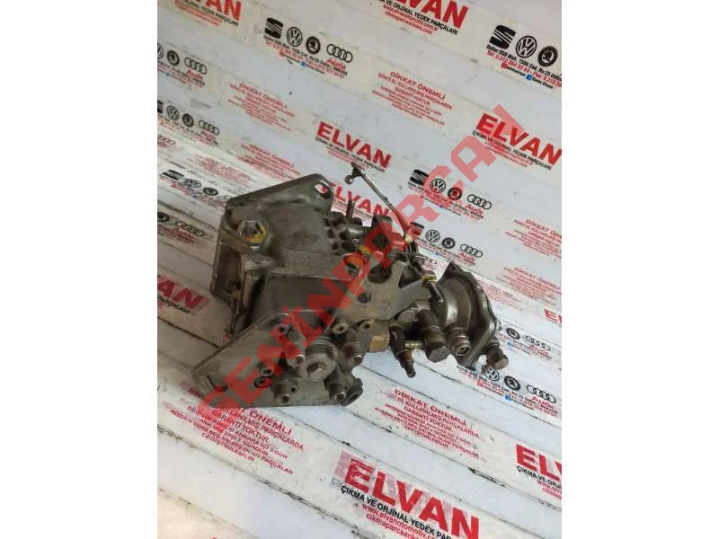 068130081C - YÜKSEK BASINÇLI ENJEKSİYON POMPASI