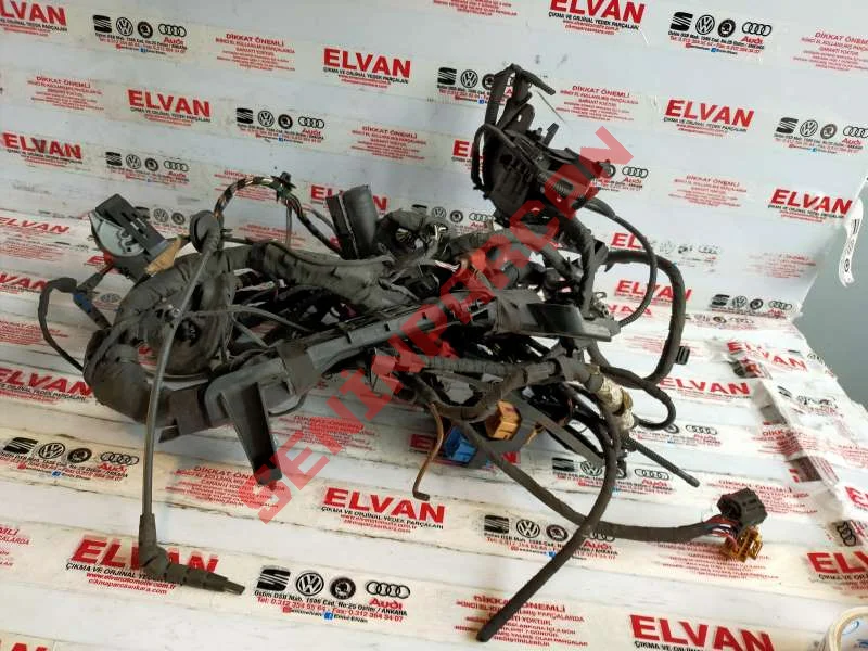 5Q0971615K - KABLO KANALI