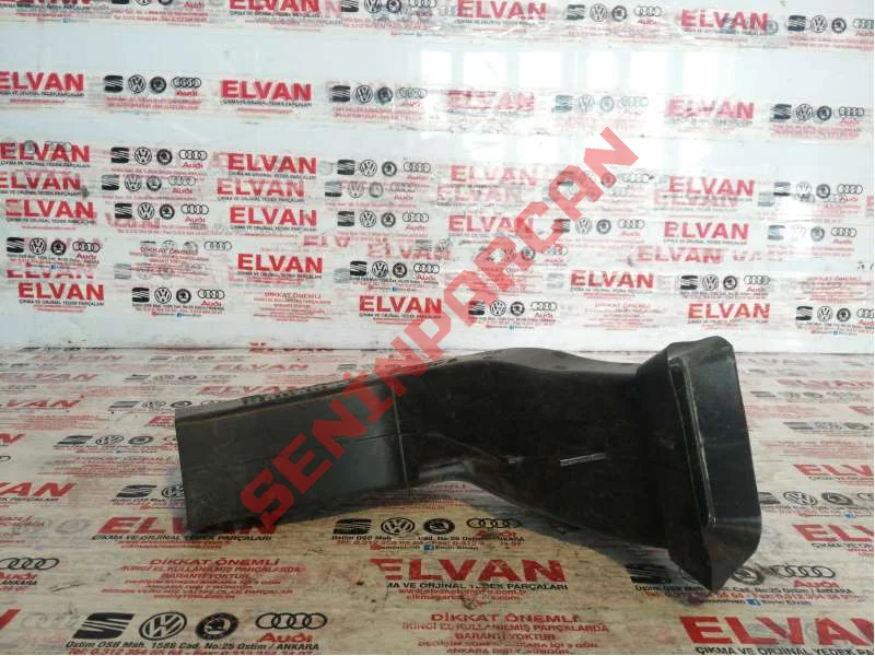 3V0857946A - HAVA KILAVUZU