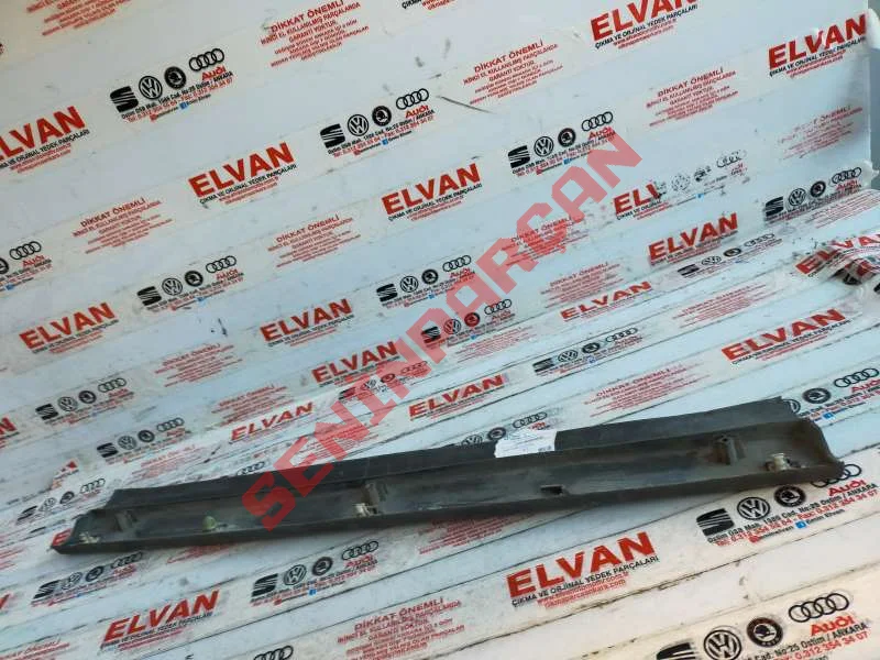 3B0854950B - KAPI KORUYUCUSU