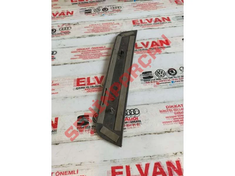 8K0853375 - BASAMAK ÇITASI