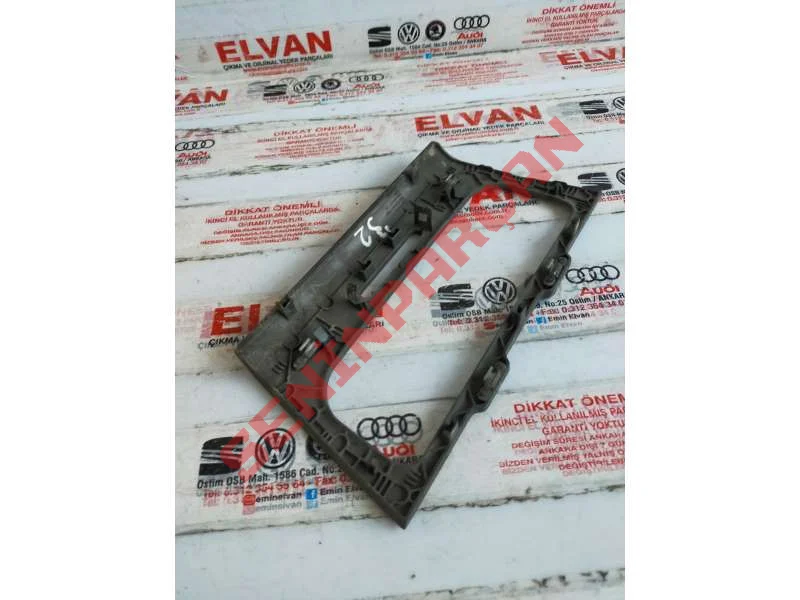 5K0858069P - GÖSTERGE VE KUMANDA