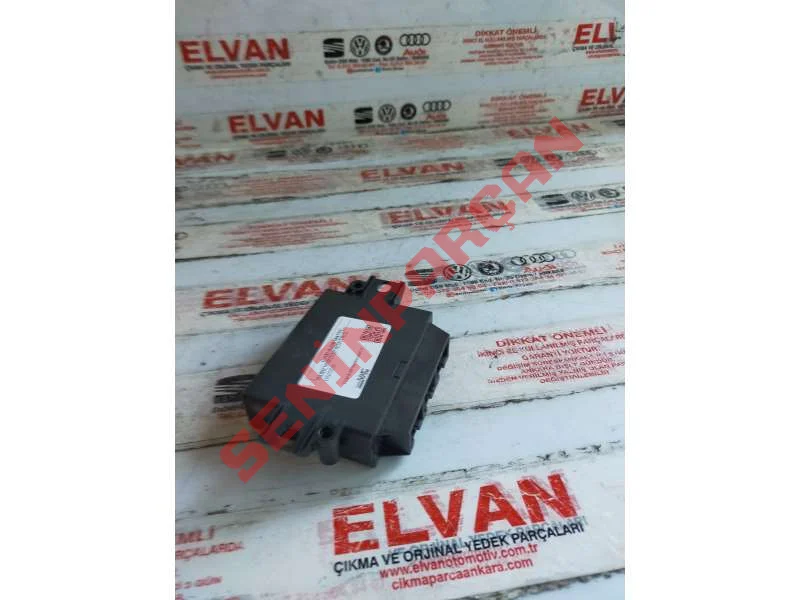 5J0919475C - PARK YARDIMI KONTROL ÜNITESI