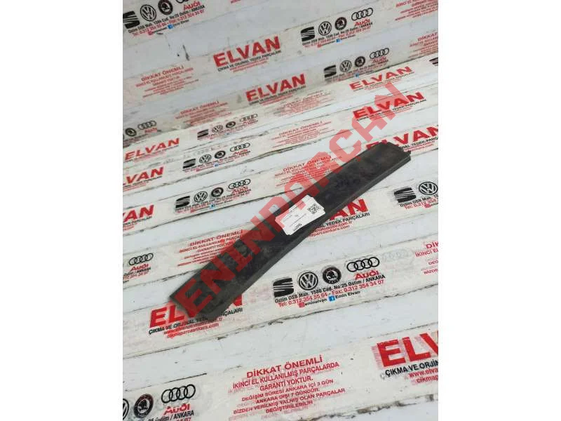 1K8805946E - SPOYLER