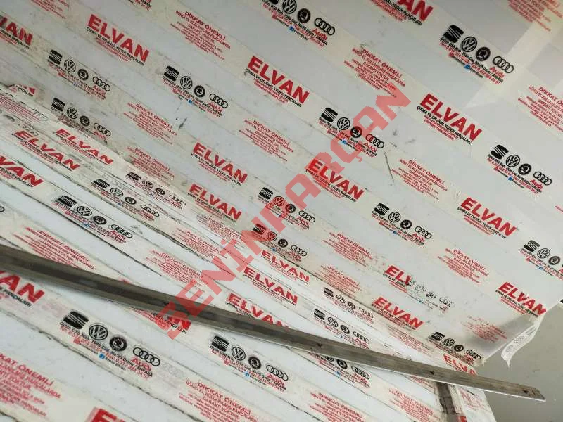 8E0853954 - KAPI KORUMA ÇITASI