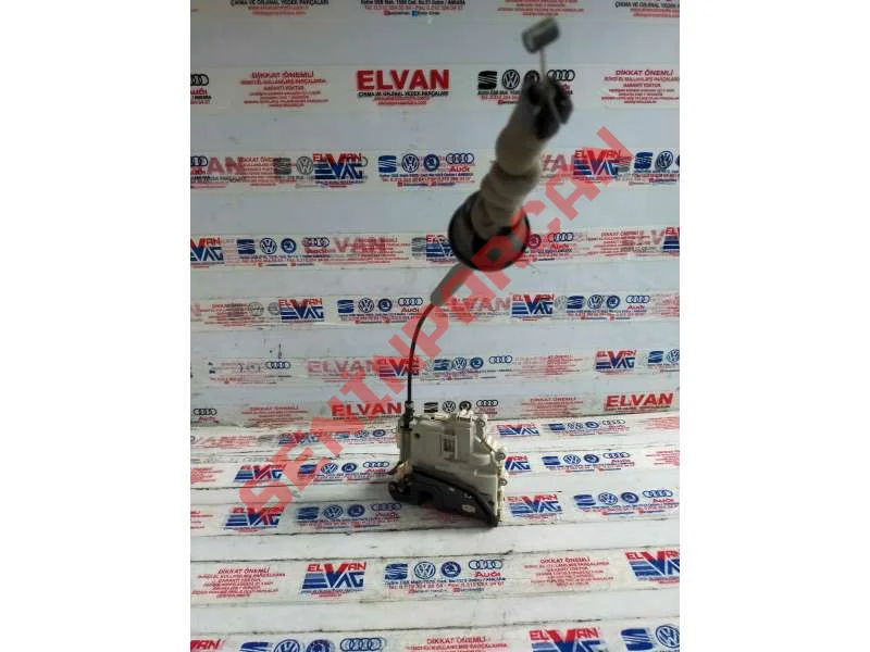 8X1837016 - KAPI KILIDI