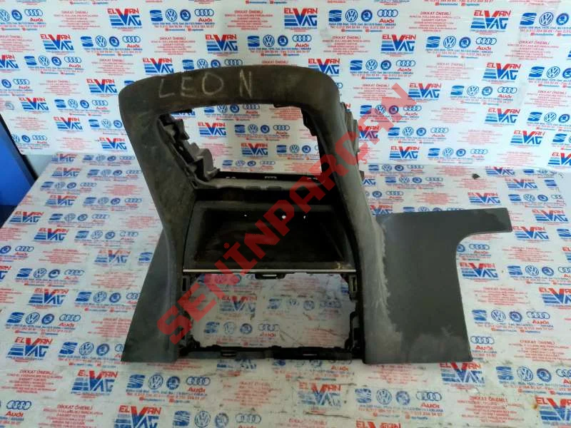 5F1863680C - ORTA KONSOL KAPLAMASI