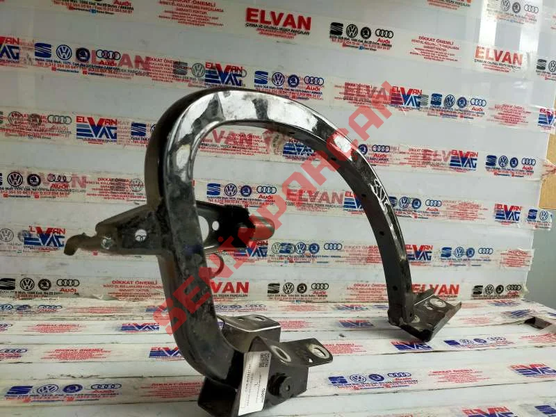 8V5827301 - KAPAK MENTEŞESİ