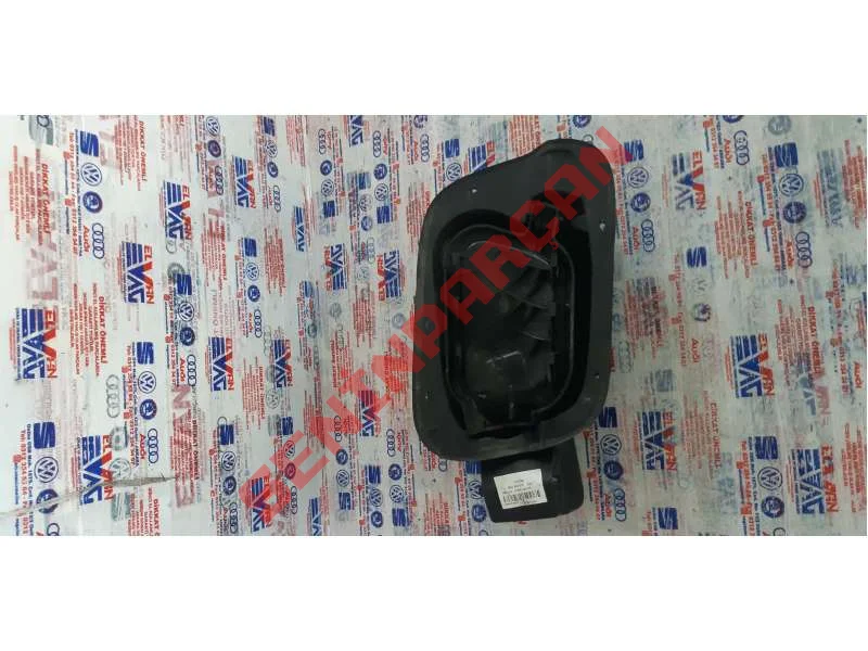 703953235 - DÖRTLÜ İKAZ LAMBASININ DÜĞMESİ