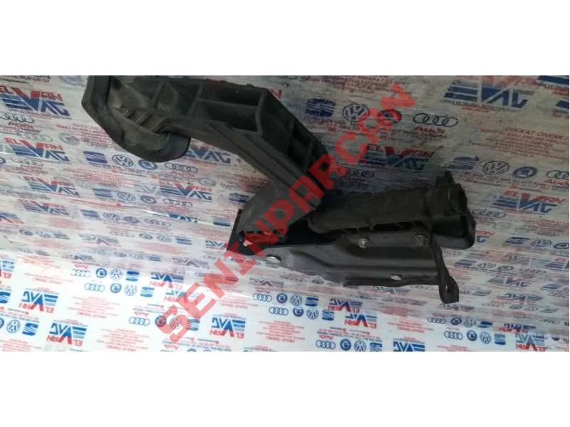 06H121497F - SU POMPASI