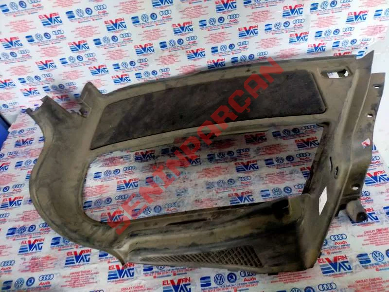 8L4863880 - BAGAJ BÖLMESI KAPLAMASI