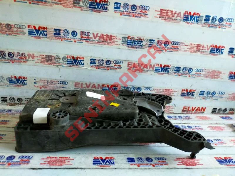 5QF915325B - AKU KONSOLU