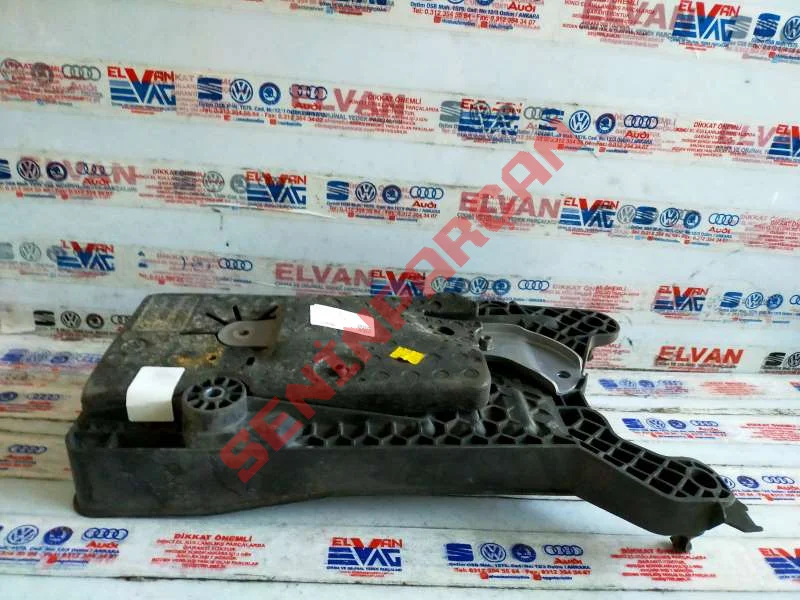 5QF915325B - AKU KONSOLU