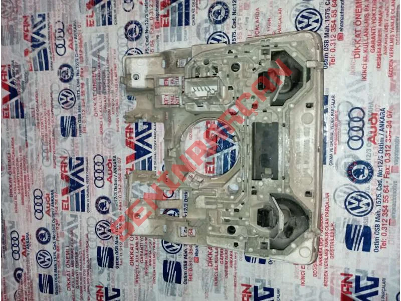 1K0947105E - İÇ VE OKUMA LAMBASI