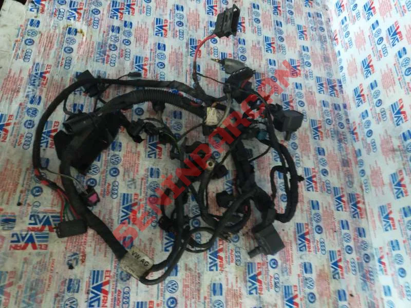 1S0971848E - SOKET MUHAFAZASI TUTUCUSU