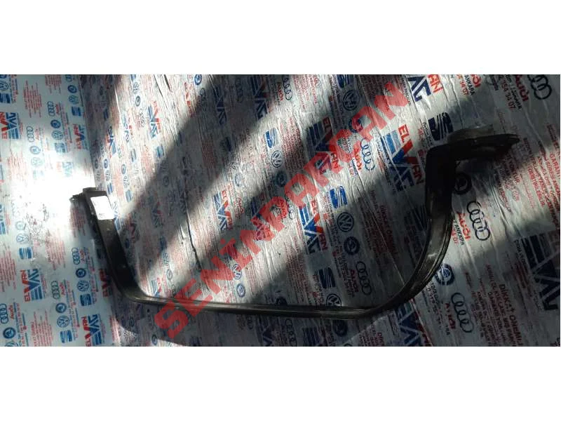 3Q0201654 - MONTAJ YARDIM PARCASI