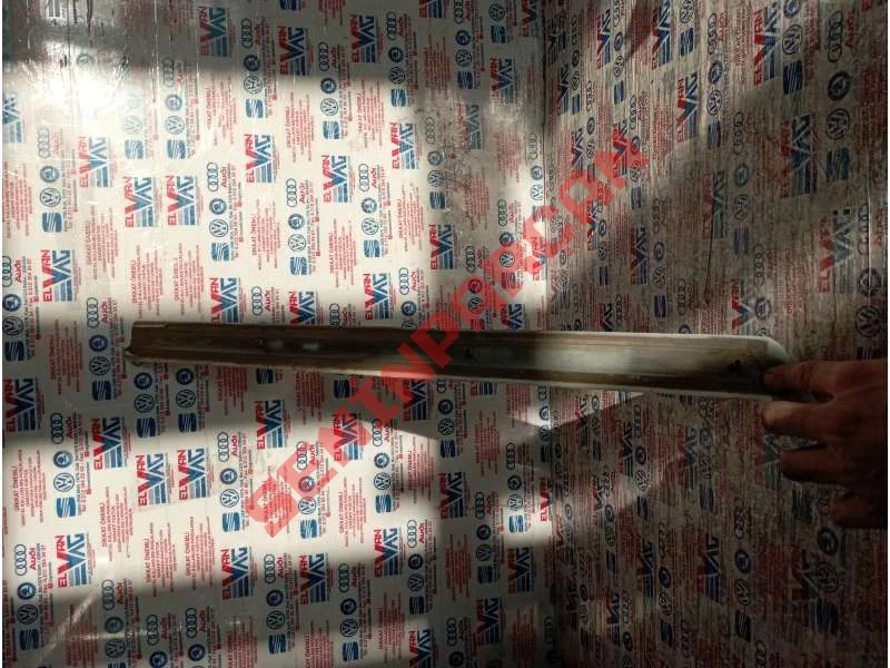 8P4853963B - KAPI KORUMA ÇITASI