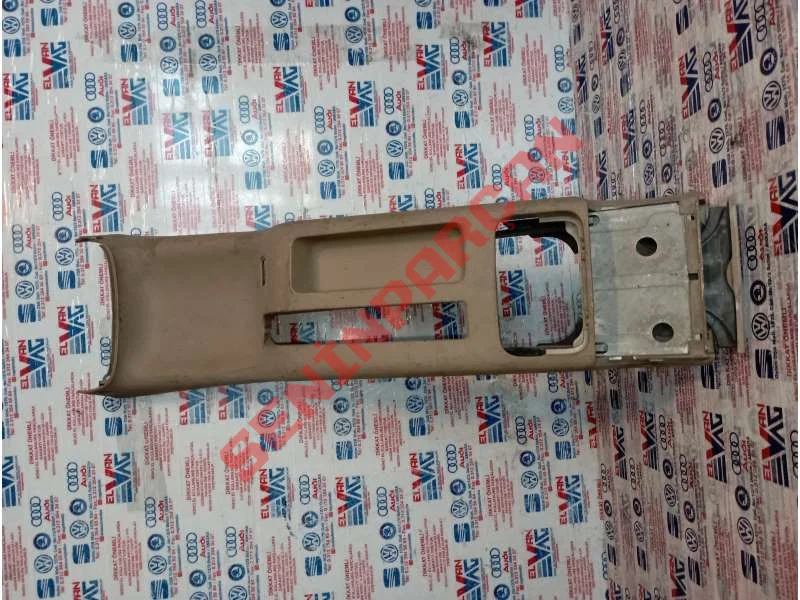 1J0863323K - ORTA KONSOL