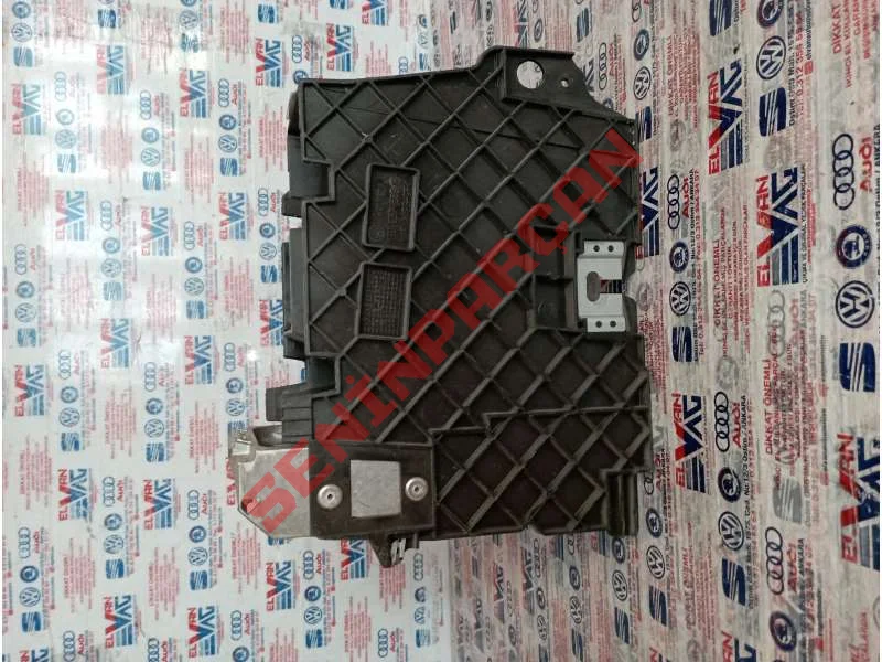 1T0857669H - ORTA KONSOL TASIYICI