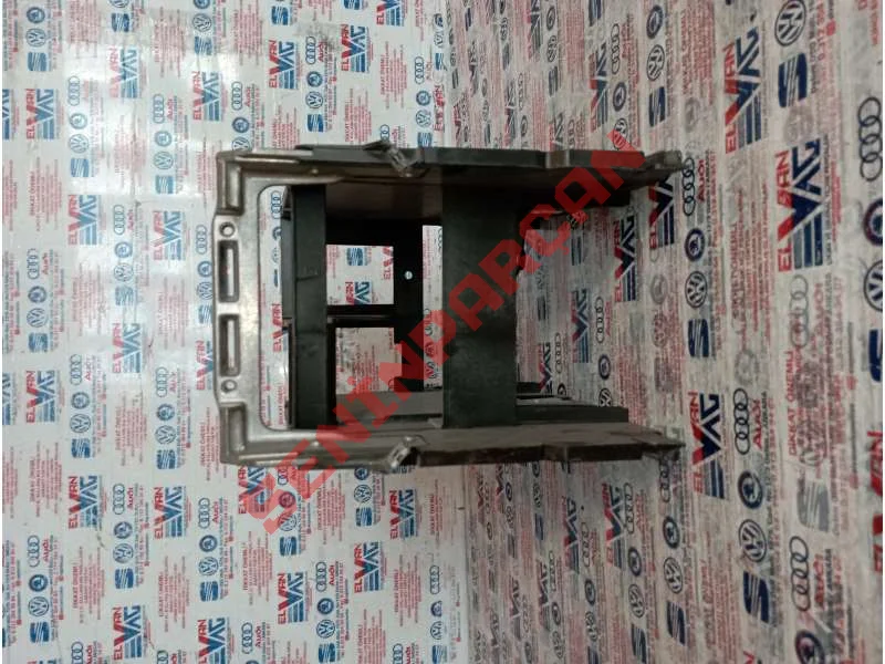 1T0857669H - ORTA KONSOL TASIYICI