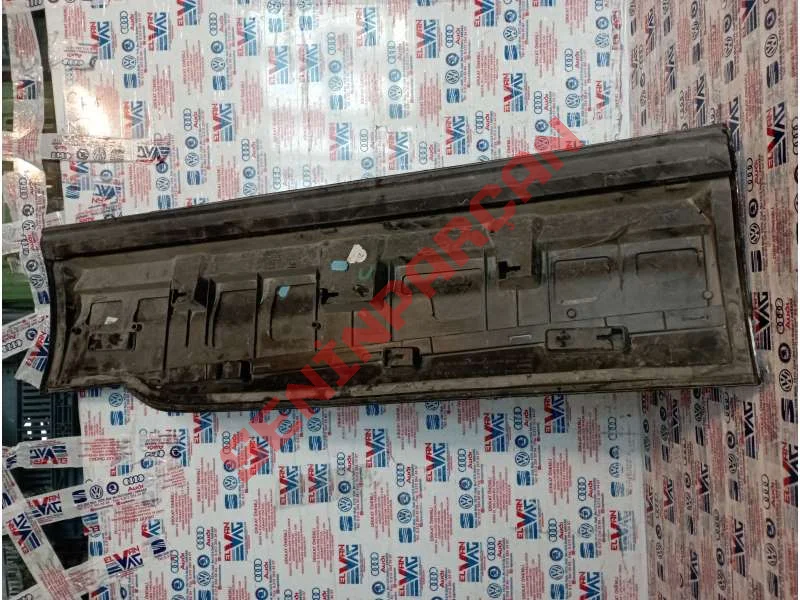 4M0853970F - KAPI KORUYUCUSU