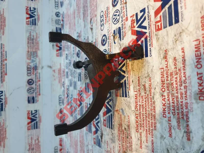 0AM311559C - VITES ÇATALI