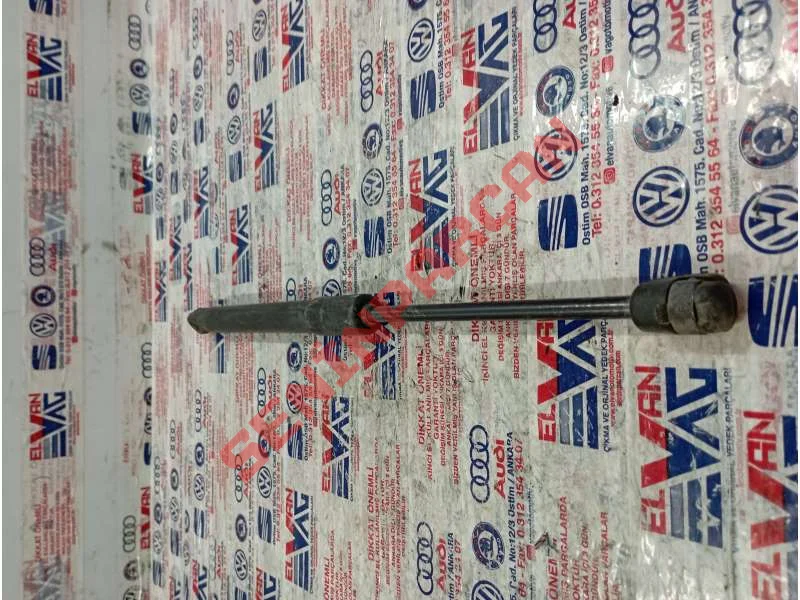 3V0823359A - MOTOR KAPUT KILIDI