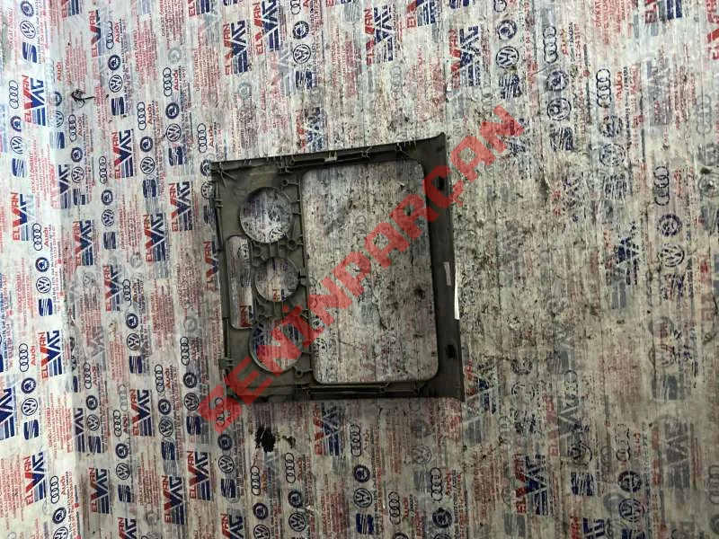 1T0858071K - BLENDAJ