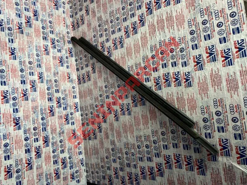 8T8853764C - SÜS ÇITASINA SAHIP CAM AĞIZ