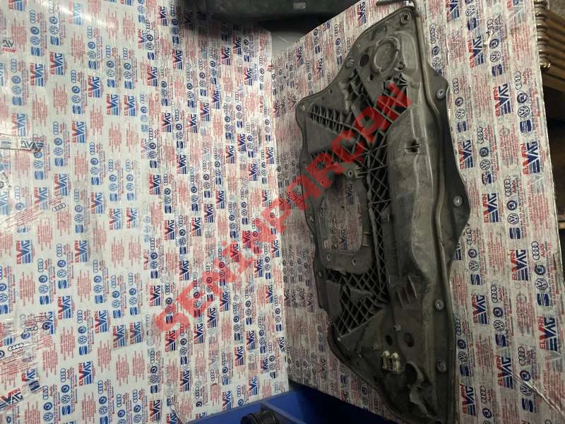 1Q0837755 - TASIYICI