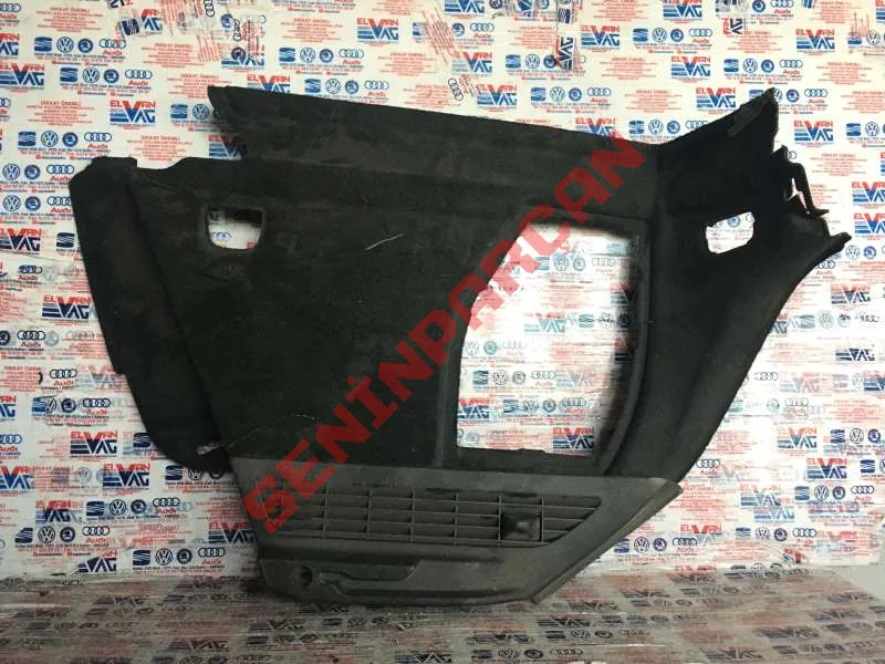 8V4863879D - BAGAJ BÖLMESI KAPLAMASI