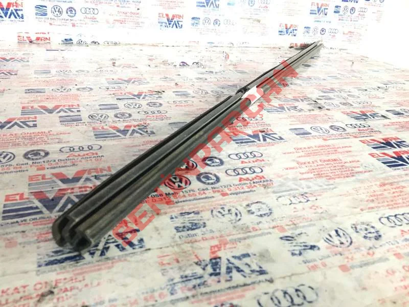 6Y6839471B - FITIL KAPI CAM IC ARKA R