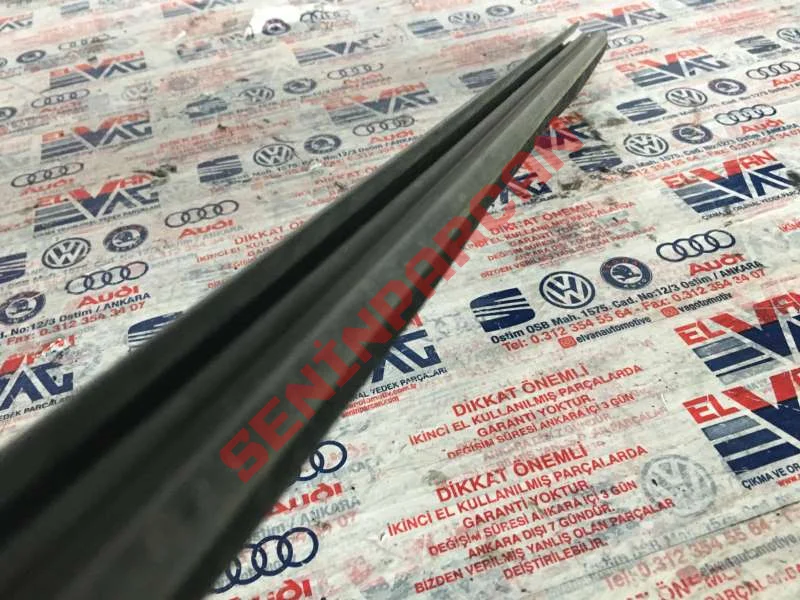 6Y6839471B - FITIL KAPI CAM IC ARKA R