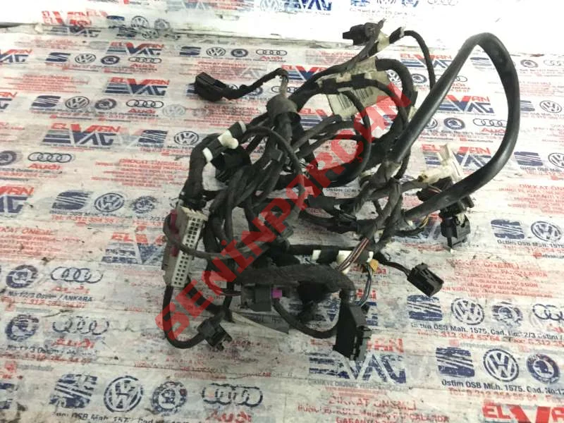 8K0971104C - TAMPON HAT DEMETI