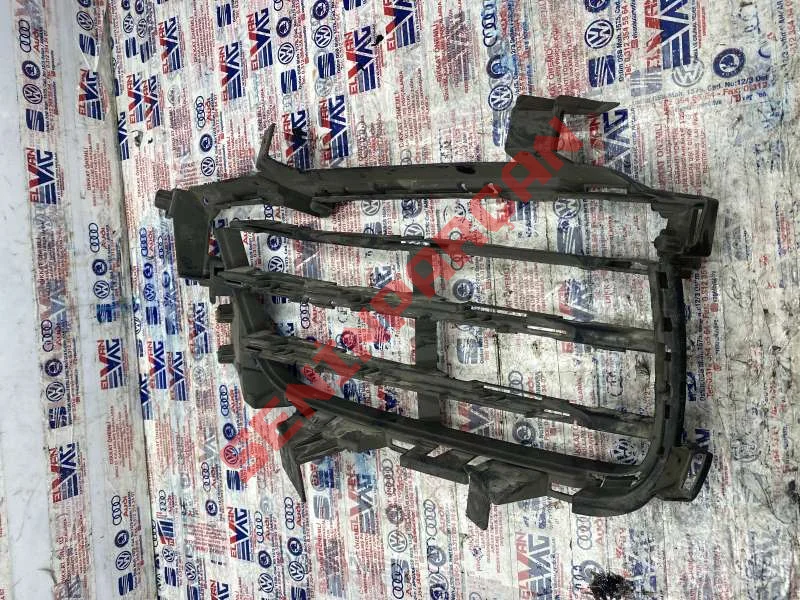 9Y0807681 - ÖN TAMPON DIŞ ALT IZGARA