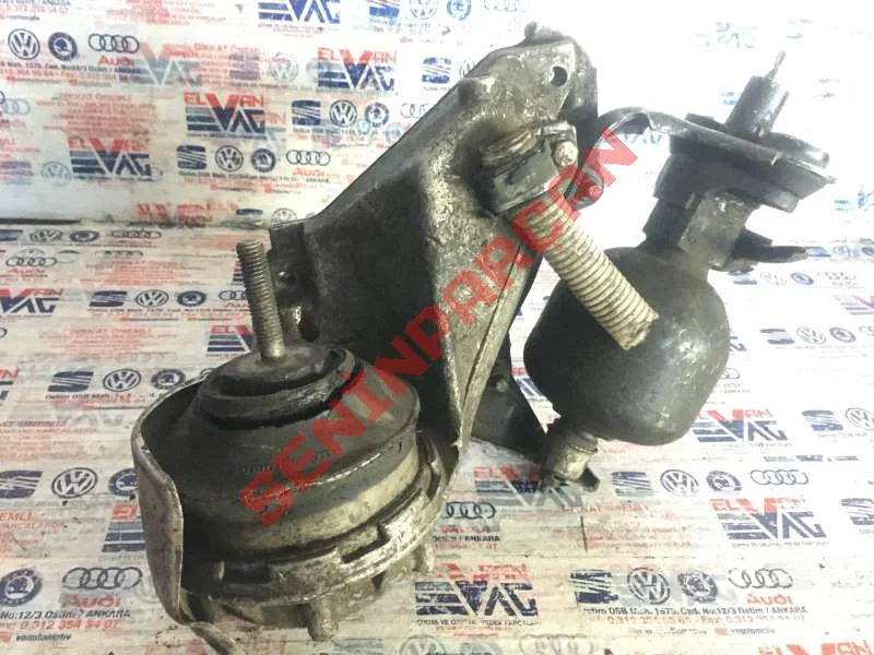 8A0199351A - TRAVERS TAKOZUNA SAHIP