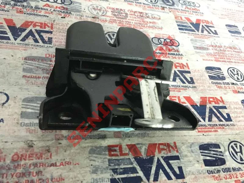 8L0827505E - MİKRO ŞALTERE SAHİP