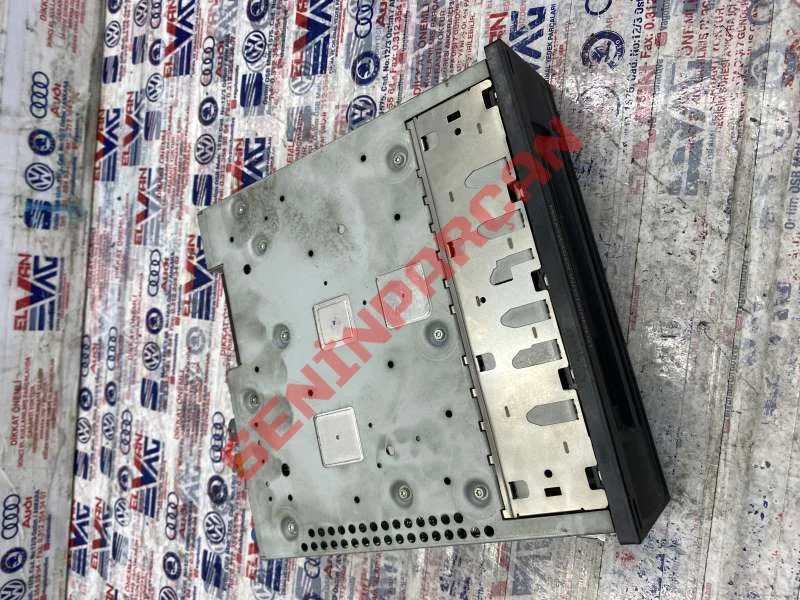 7P6035666B - MMI 3G BILGI ELEKTRONIĞI