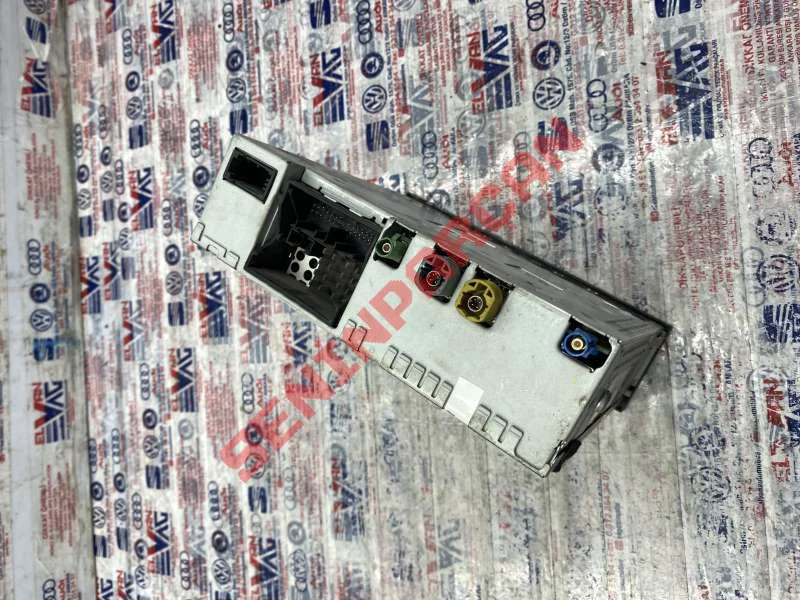 7P6035666B - MMI 3G BILGI ELEKTRONIĞI